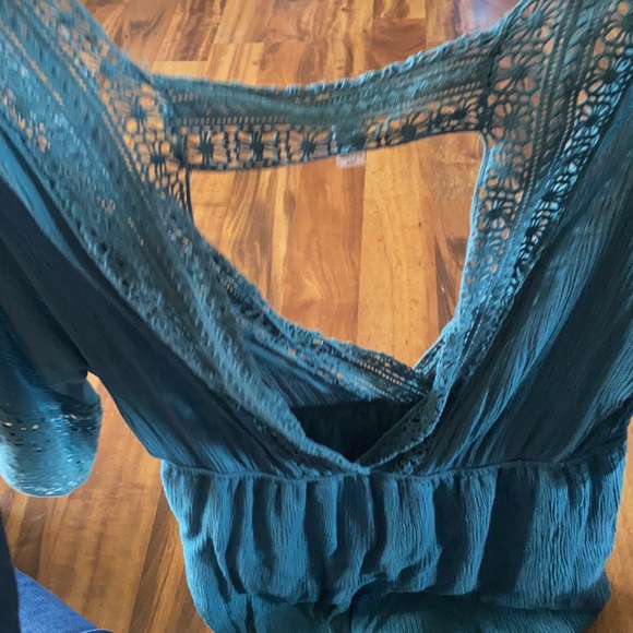 Romper - Picture 2 of 4